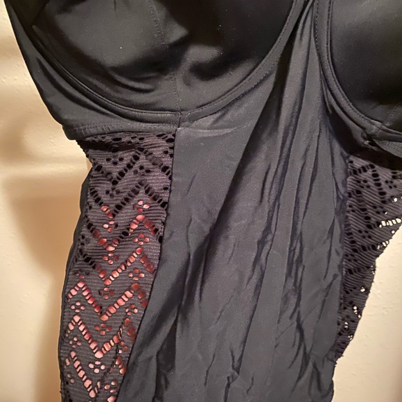 Strapless mesh swimsuit - Picture 2 of 4